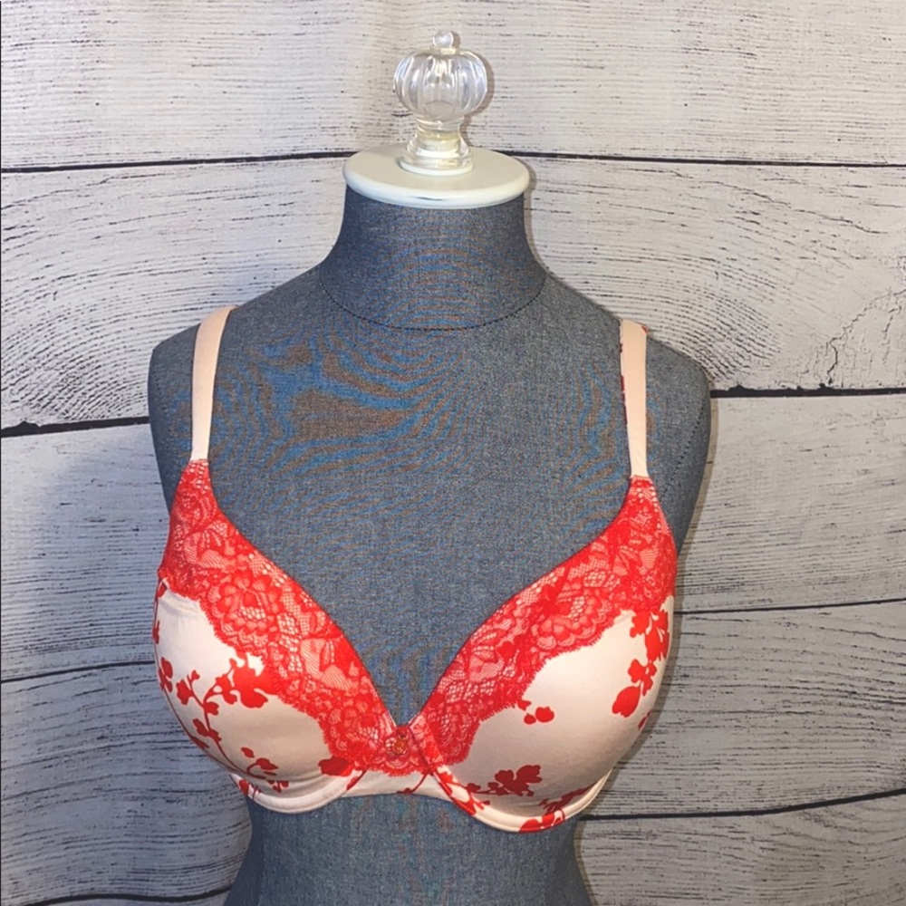 Victoria’s Secret Lined Perfect Coverage Bra